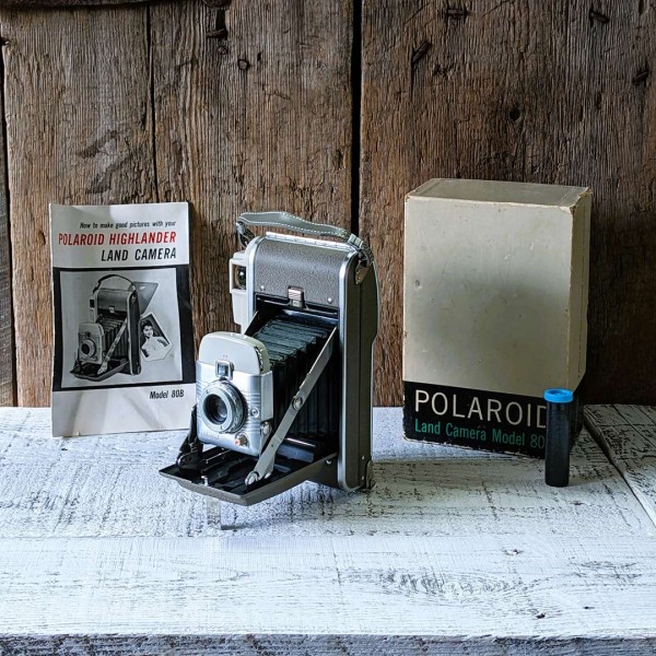 Polaroid Land camera Model 80 B vintage